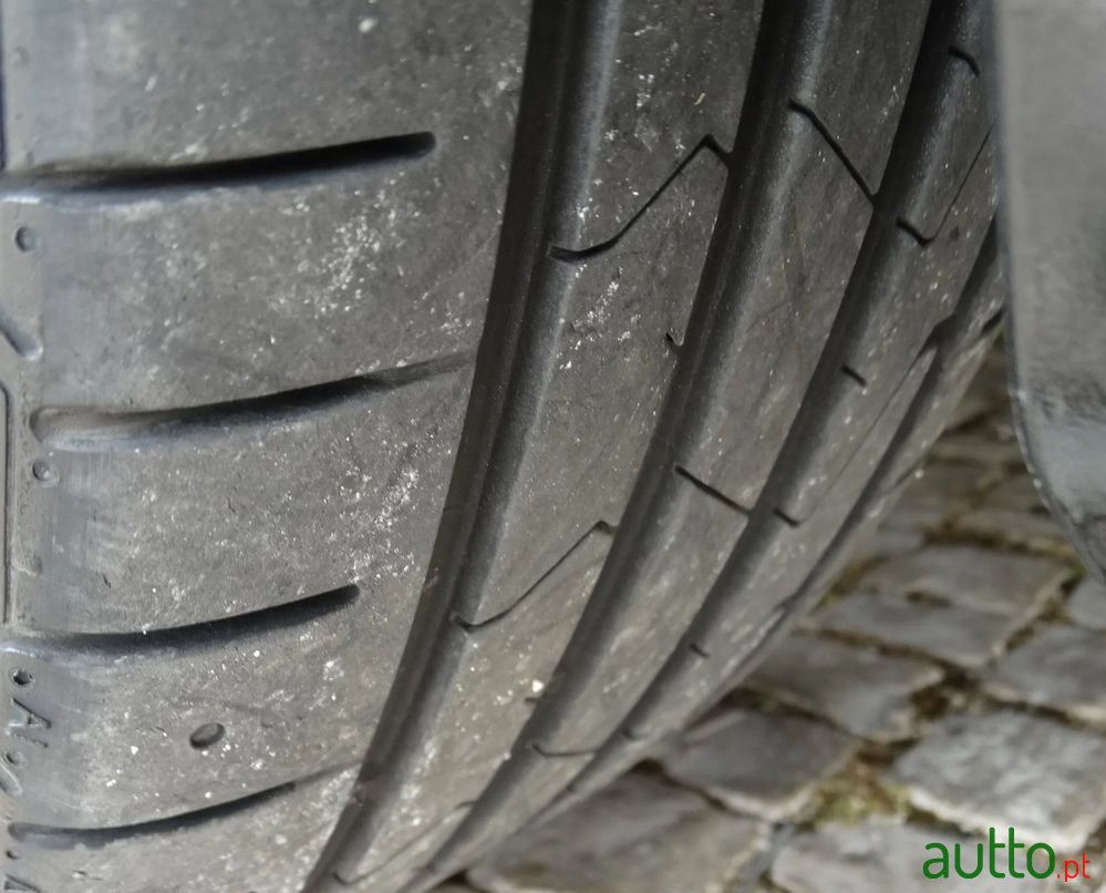 2017' Lexus IS photo #6