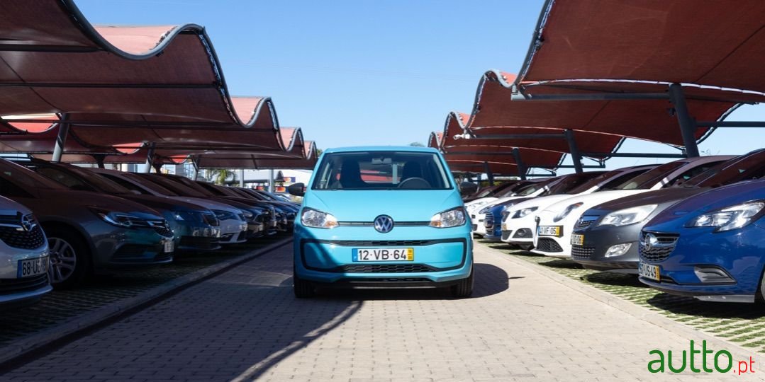 2018' Volkswagen Up photo #3