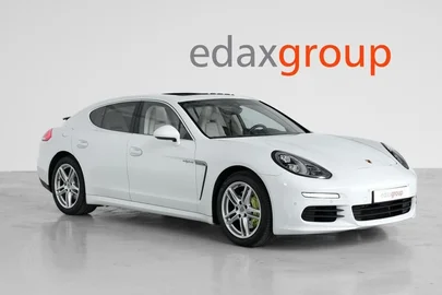 2014' Porsche Panamera S E-Hybrid