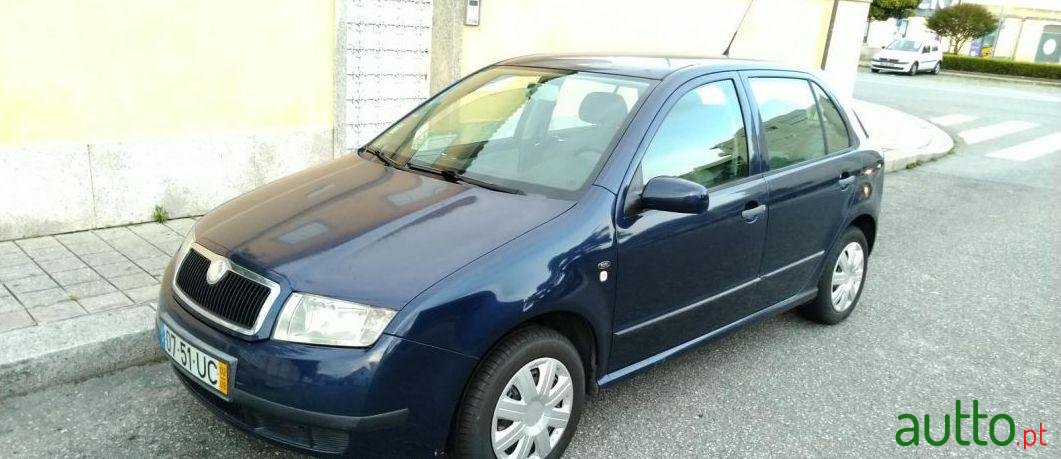 2002' Skoda Fabia photo #2