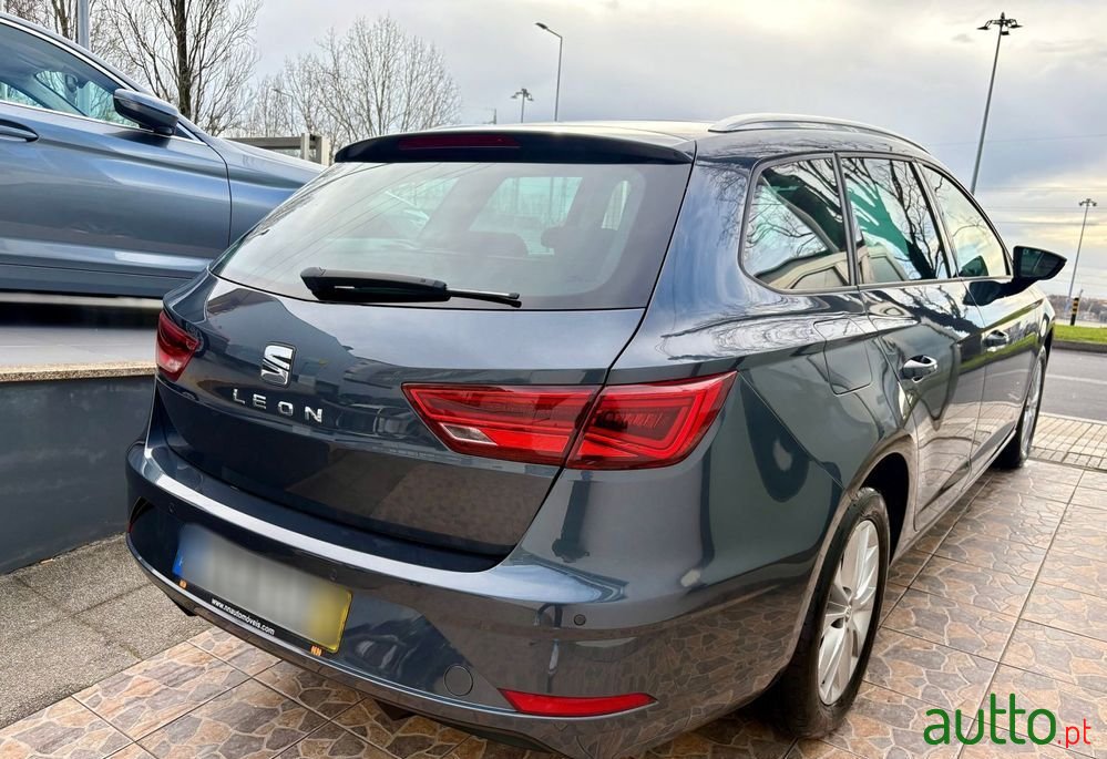 2018' SEAT Leon St photo #3