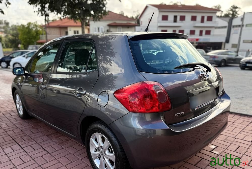 2009' Toyota Auris 1.4 D-4D Sol Dpf photo #4