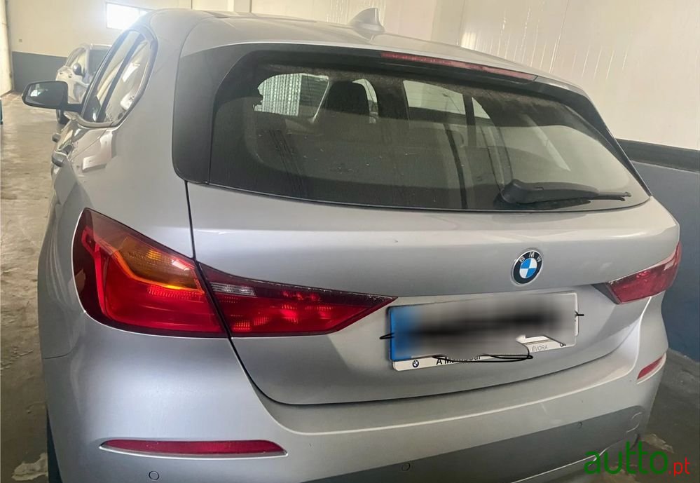 2021' BMW 116 D Advantage Auto photo #1