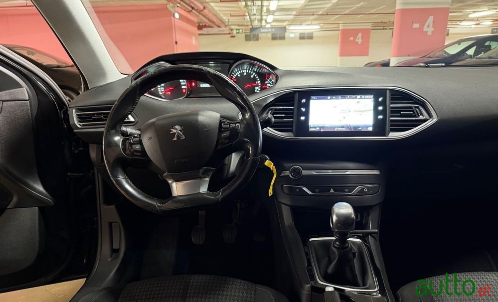 2019' Peugeot 308 Sw photo #4