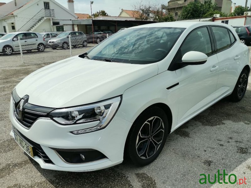 2016' Renault Megane photo #2