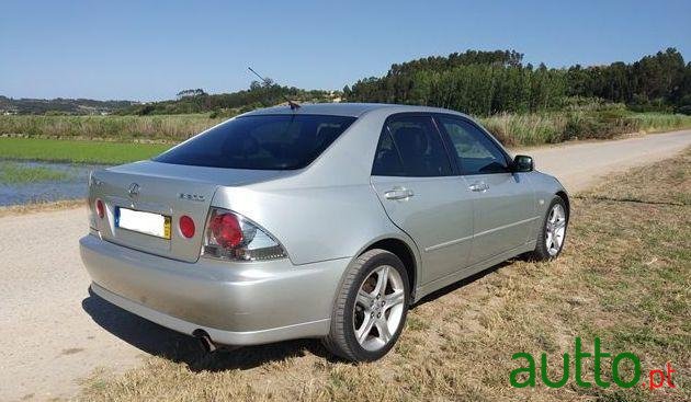 2001' Lexus Is-200 photo #1