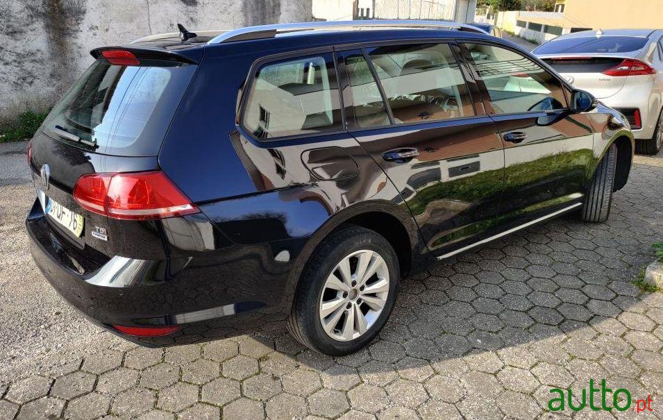 2015' Volkswagen Golf Variant photo #5