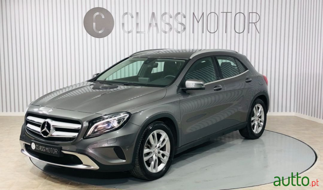 2015' Mercedes-Benz Gla-180 photo #1