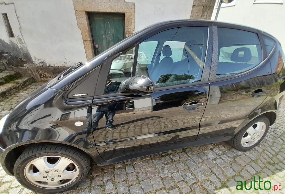 1999' Mercedes-Benz A-140 photo #2