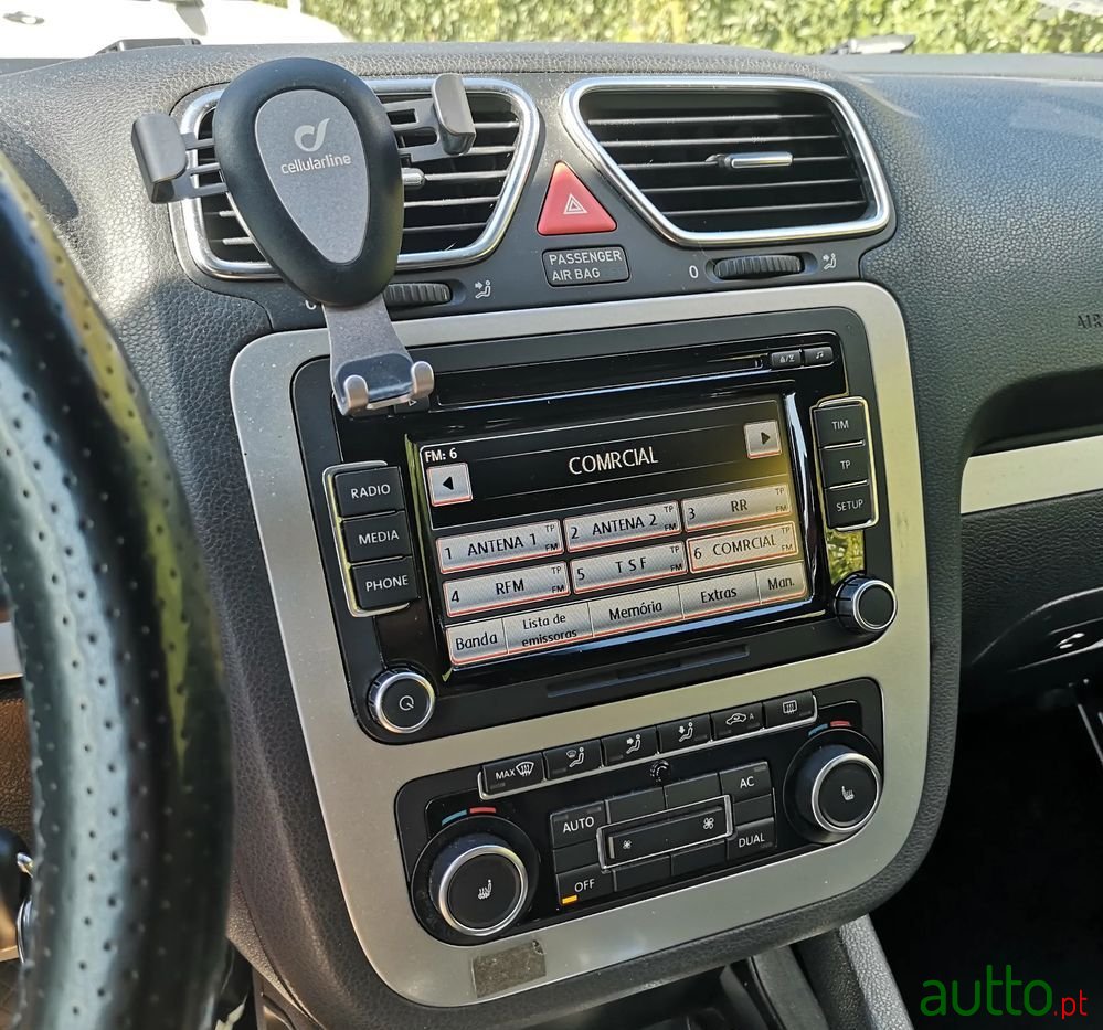 2011' Volkswagen Scirocco photo #6