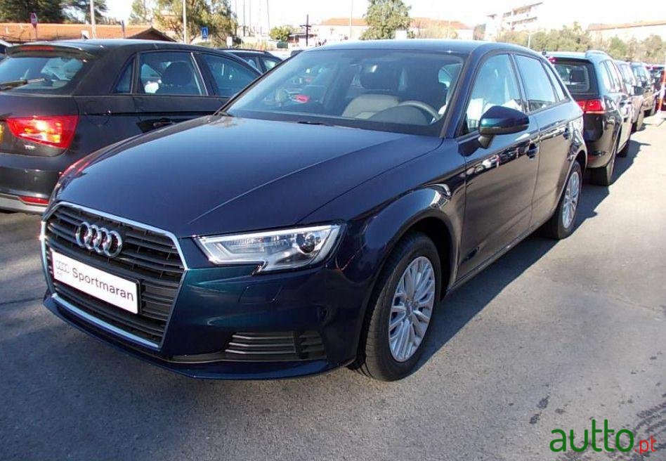 2017' Audi A3-Sportback A3 Sb 1.6 Tdi photo #2