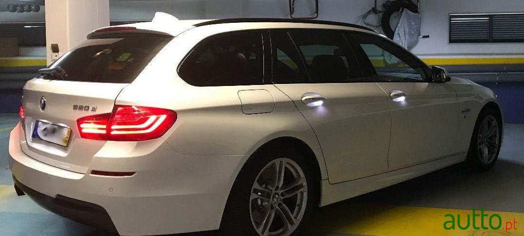 2015' BMW 520 Touring X-Drive M Sport photo #2