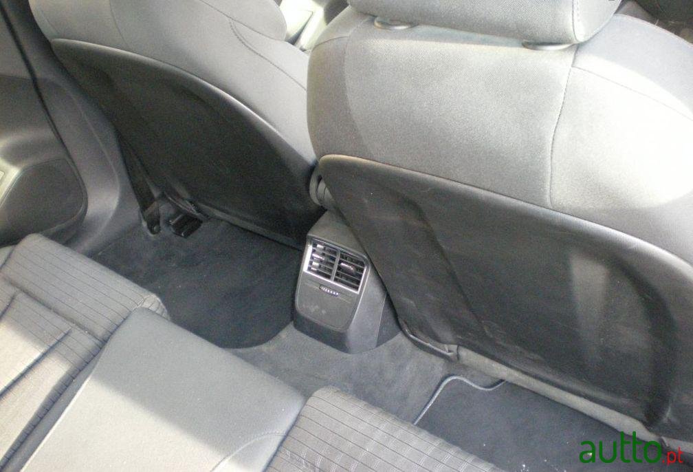 2013' Audi 1.6 TDi Advance photo #1