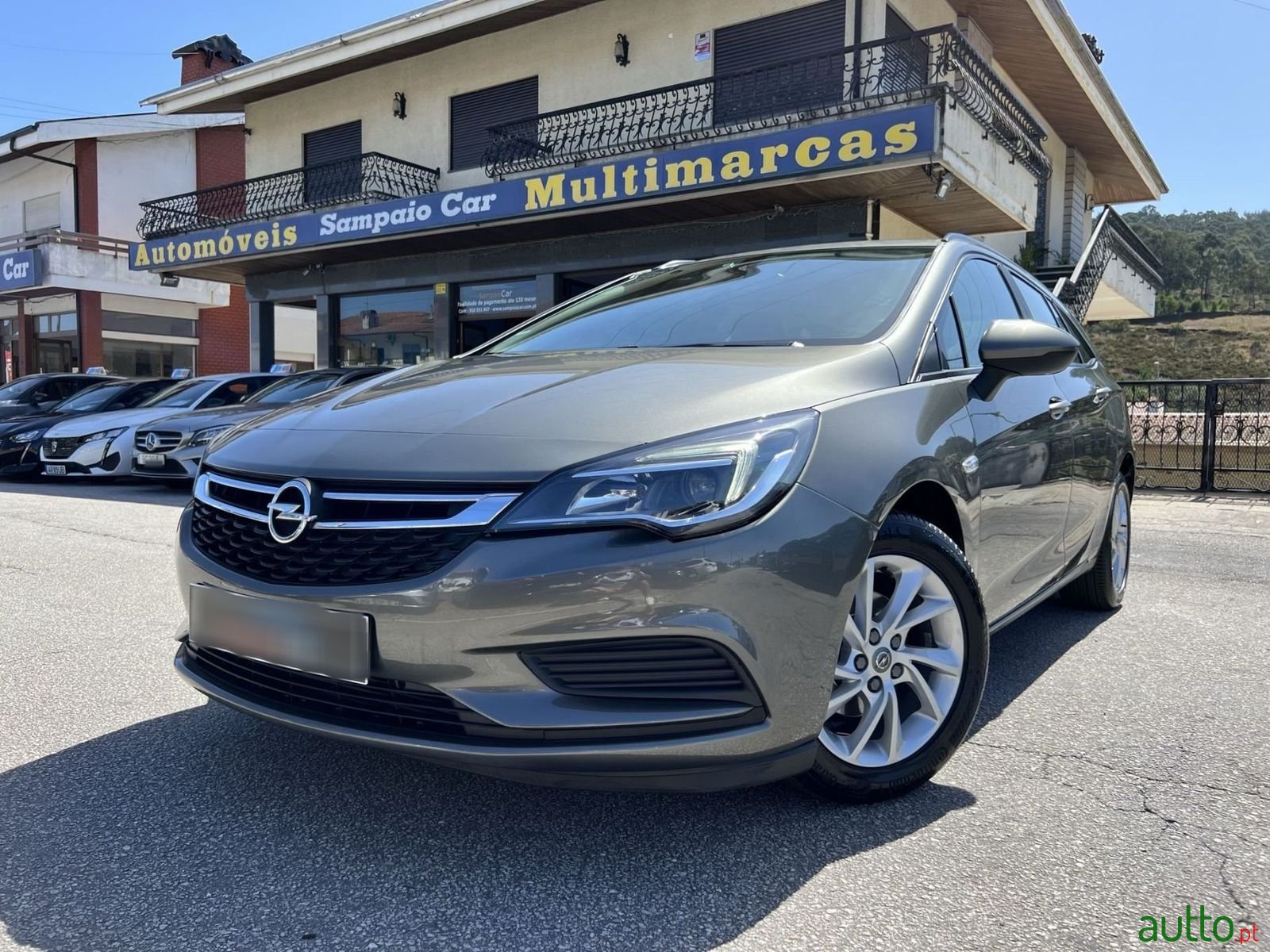 2018' Opel Astra Sports Tourer photo #1