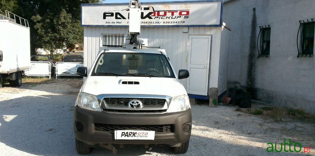 2009' Toyota Hilux photo #3