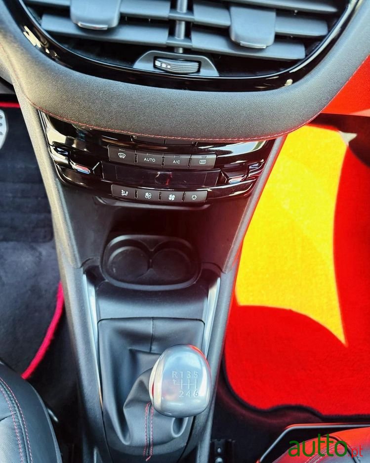 2018' Peugeot 208 photo #3
