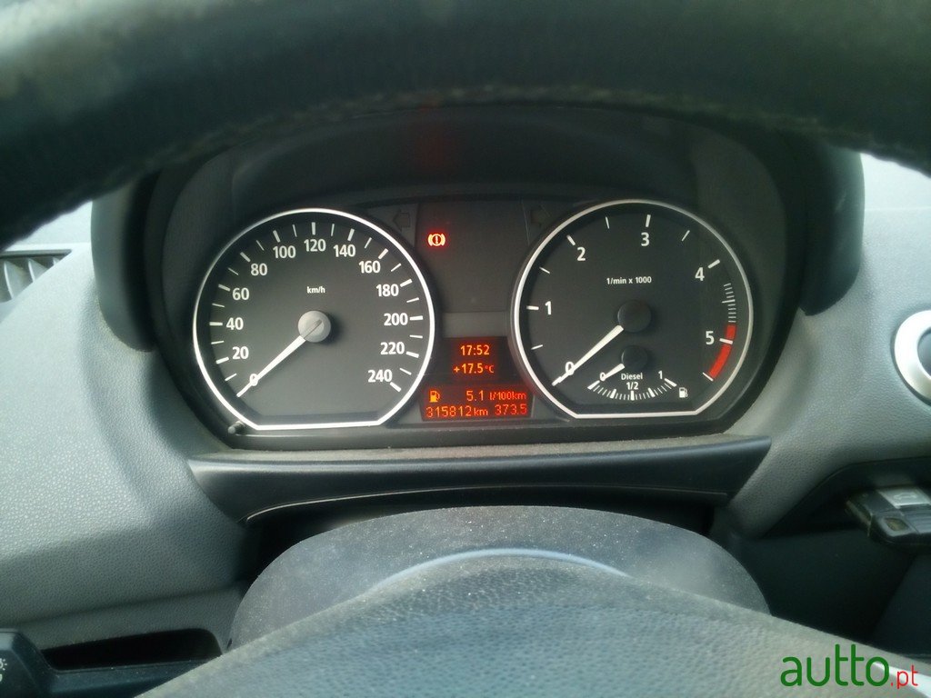 2005' BMW 120 Business photo #4