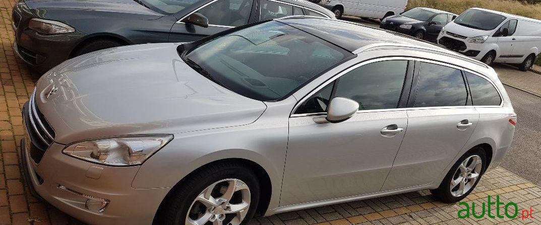 2011' Peugeot 508 Sw photo #1