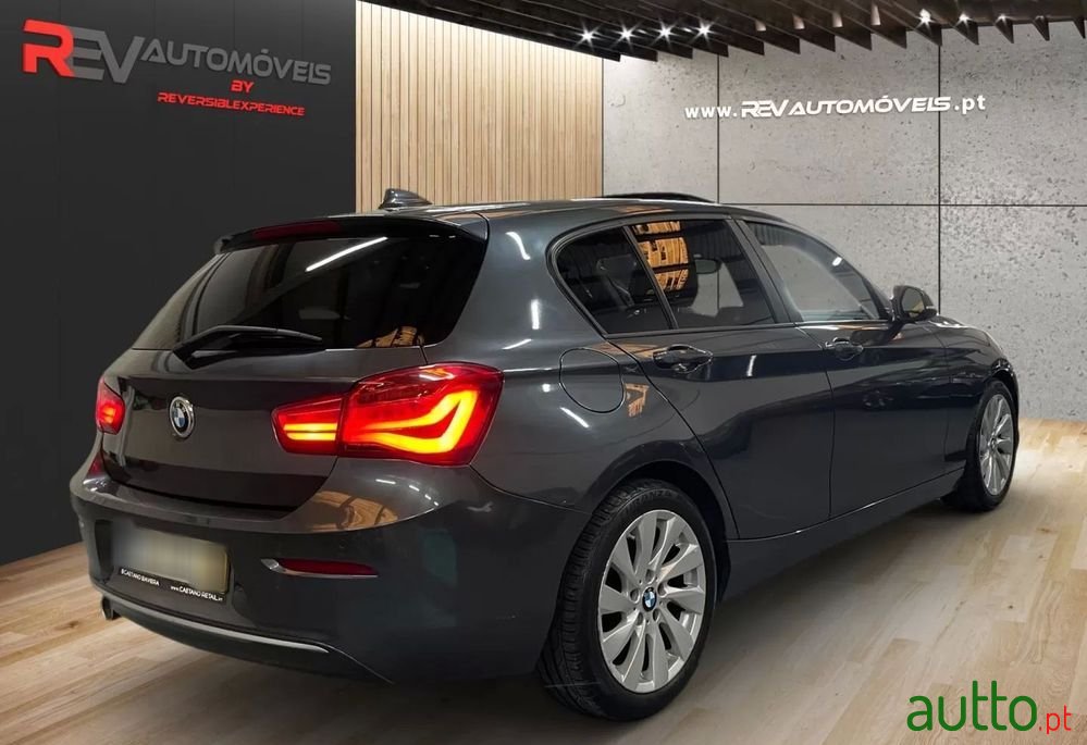 2016' BMW Série 1 D Line Urban photo #3