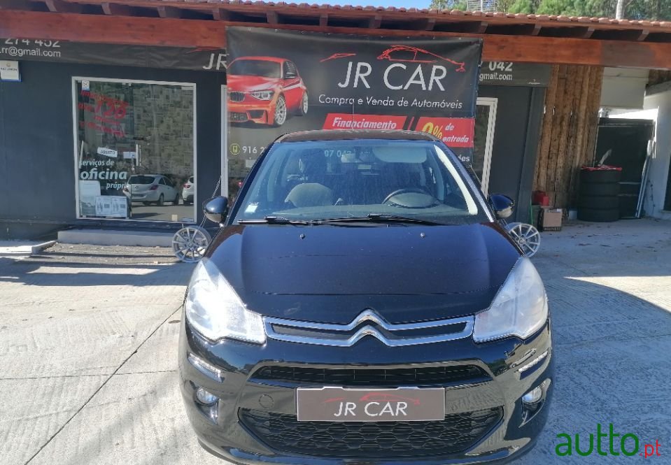 2015' Citroen C3 Exclusive photo #2