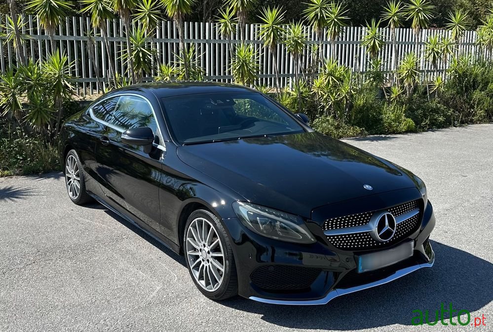 2015' Mercedes-Benz Classe C photo #1