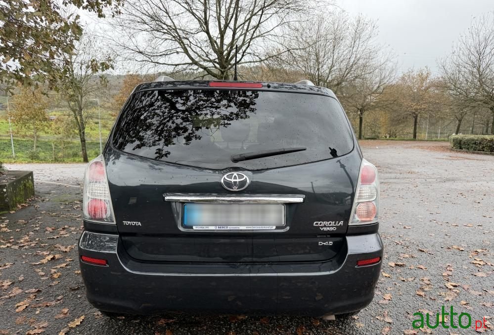2007' Toyota Corolla Verso photo #6