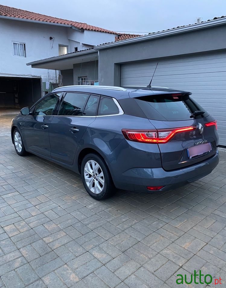 2018' Renault Megane Sport Tourer photo #6