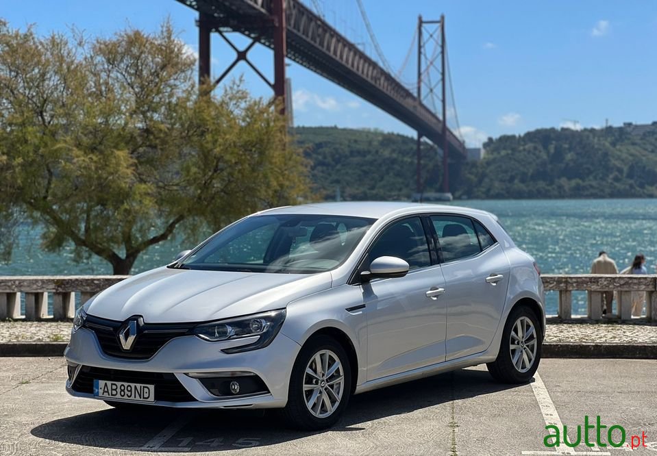 2017' Renault Megane photo #1