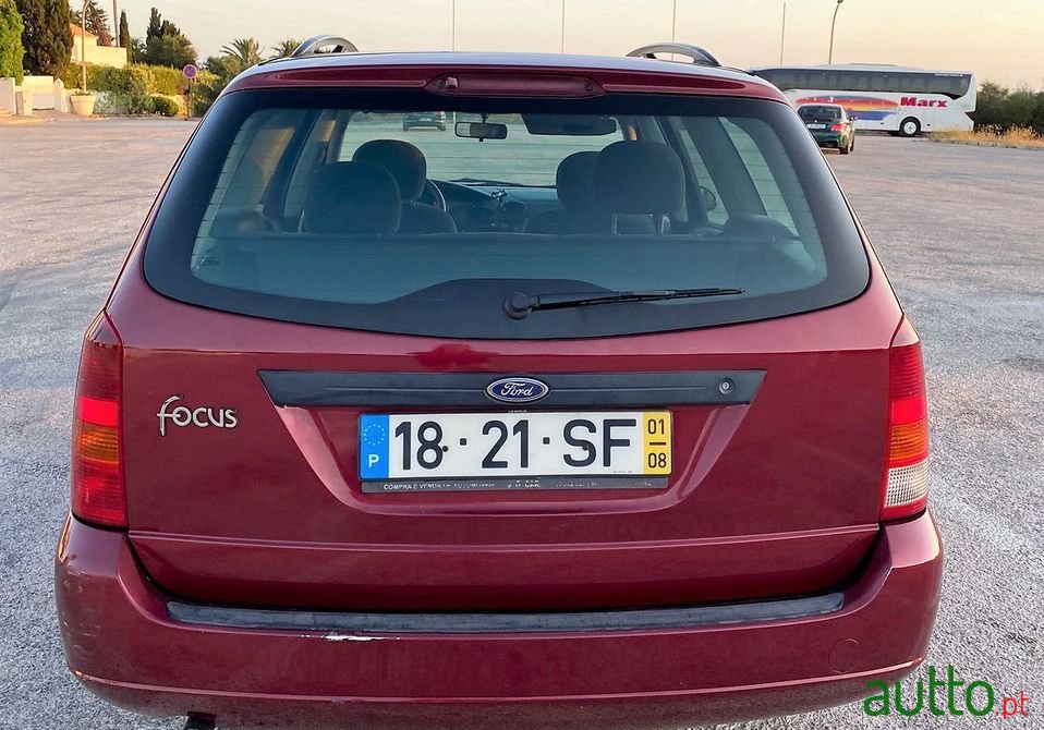 2001' Ford Focus photo #3