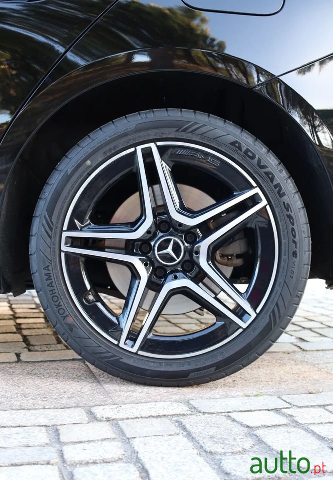 2020' Mercedes-Benz A 250 E Amg Line photo #5