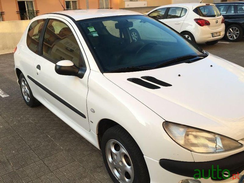 2000' Peugeot 206 2.0 Hdi Xs photo #4