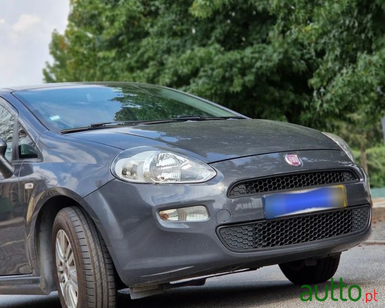 2014' Fiat Punto 1.2 Young S&S photo #3