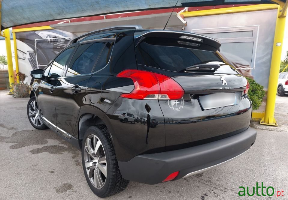 2016' Peugeot 2008 photo #2