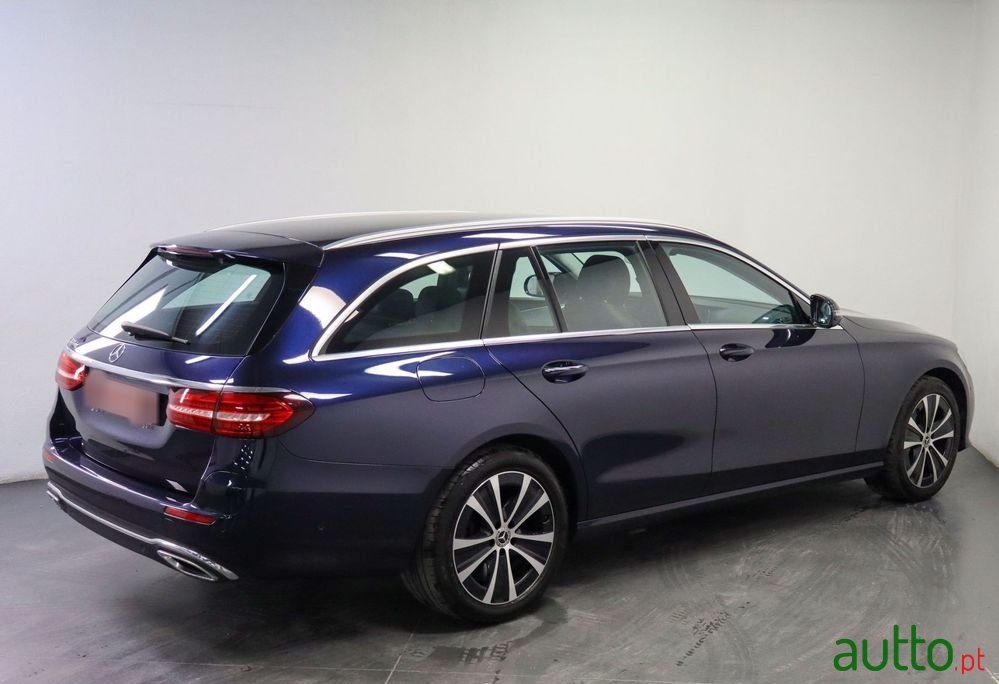 2022' Mercedes-Benz Classe E De Exclusive Line photo #3