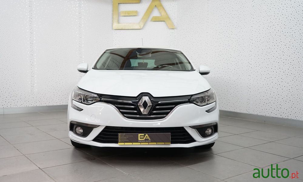 2017' Renault Megane Energy Tce 130 Limited photo #2