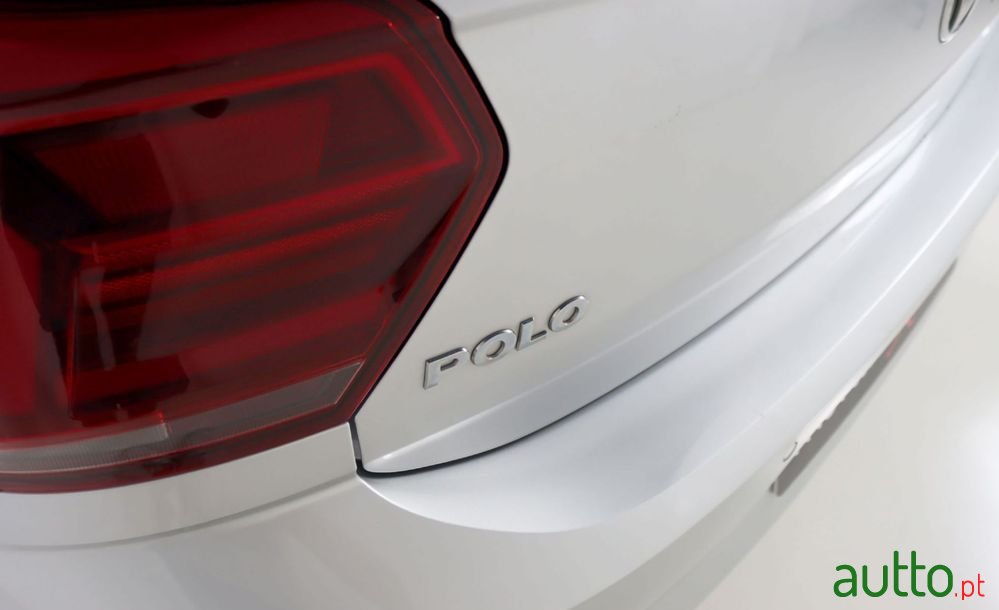 2018' Volkswagen Polo photo #5