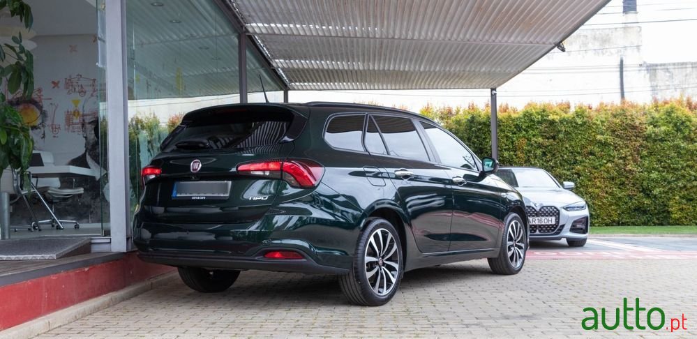 2021' Fiat Tipo Station Wagon photo #3