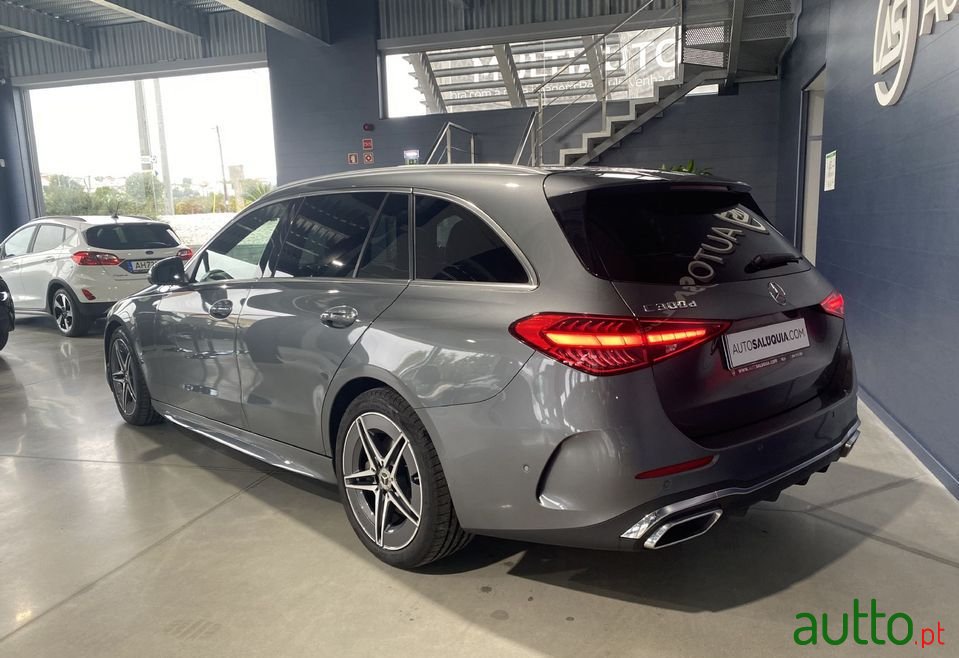 2022' Mercedes-Benz C-300 photo #3