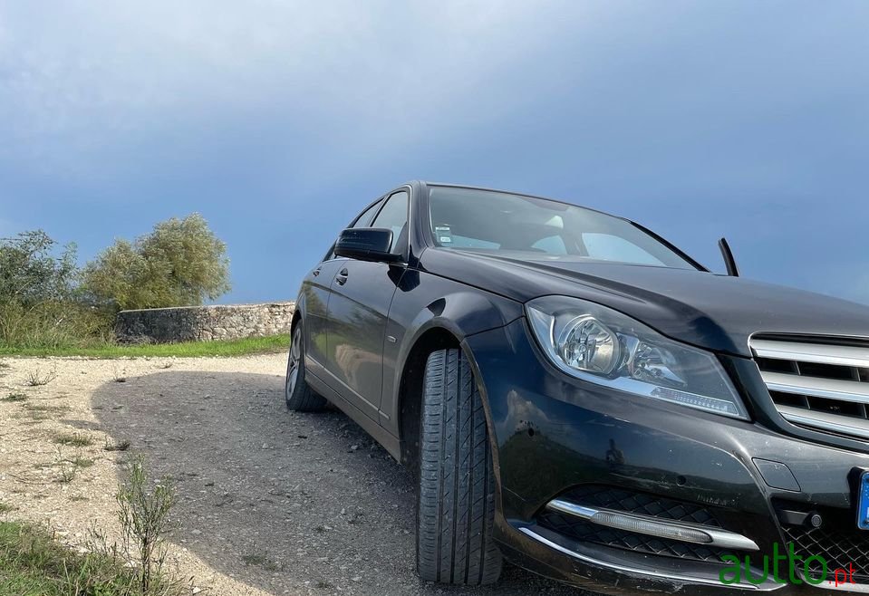 2012' Mercedes-Benz C-220 photo #1