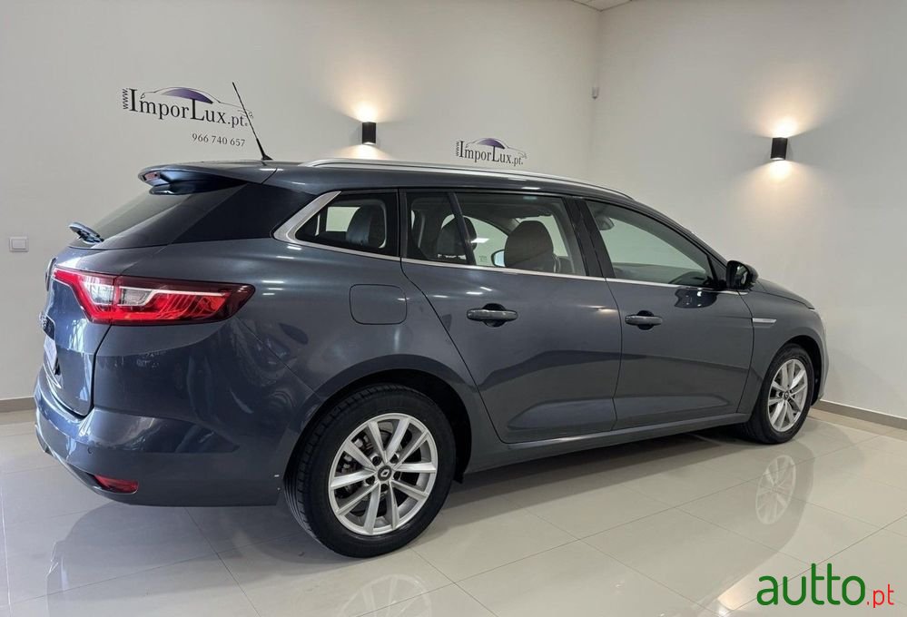 2017' Renault Mégane Sport Tourer photo #2