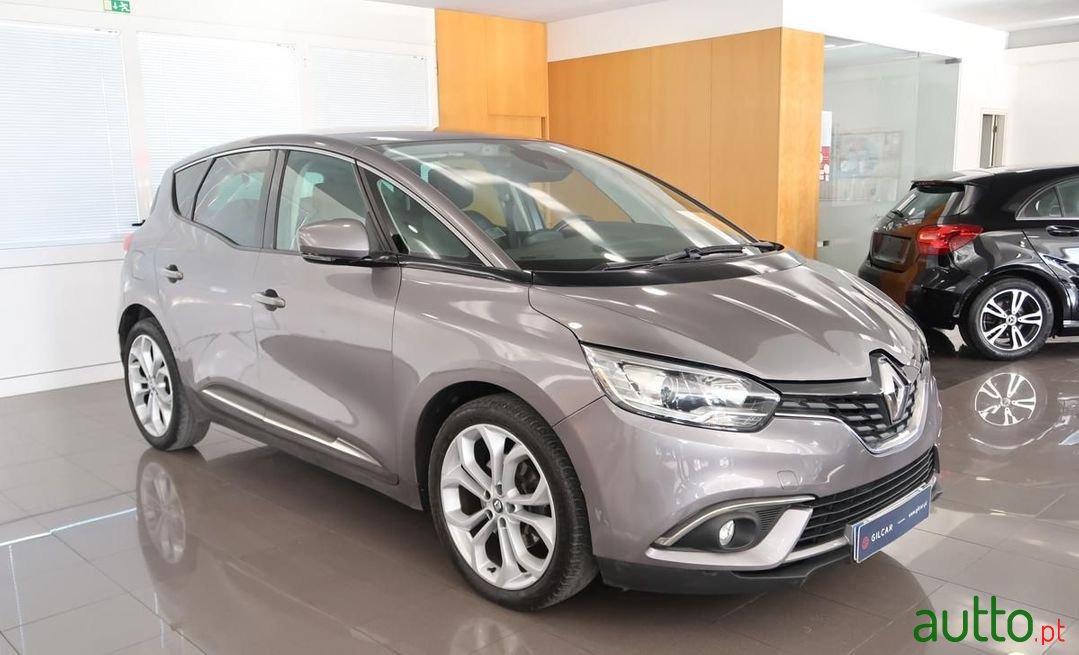 2017' Renault Scenic photo #2