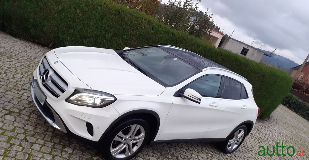 2016' Mercedes-Benz GLA 180 D Score! photo #2