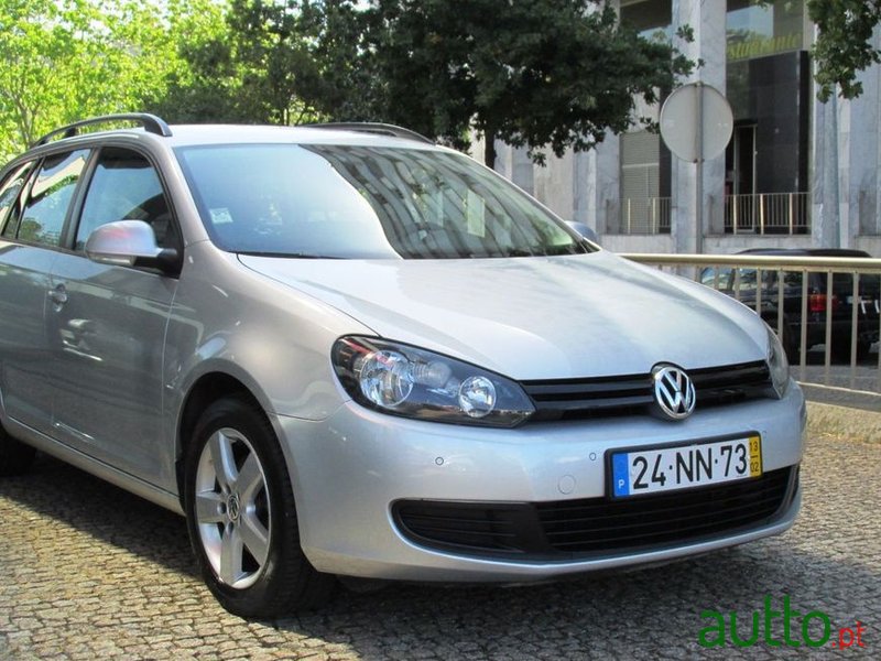 2013' Volkswagen Golf photo #3