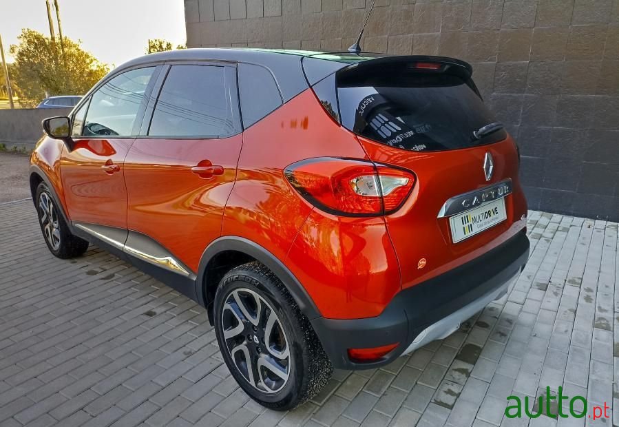 2016' Renault Captur photo #3