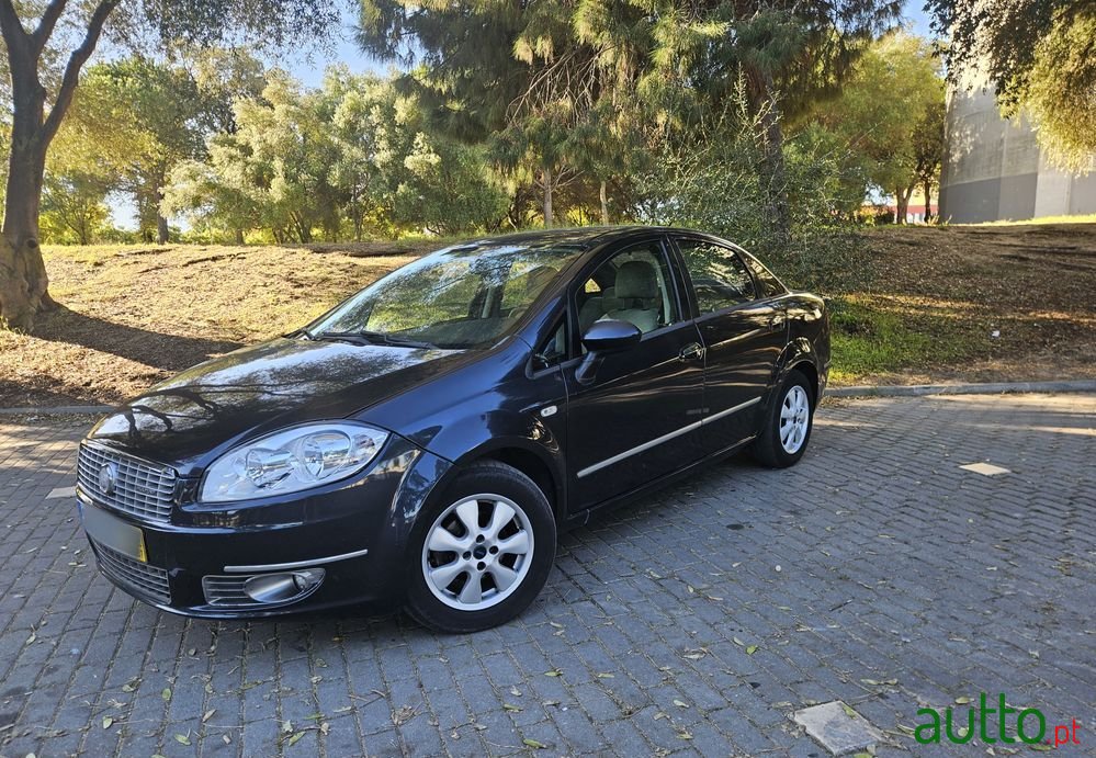 2008' Fiat Linea 1.3 M-Jet Emotion photo #6