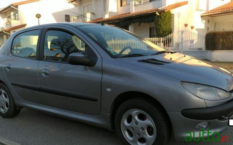 2000' Peugeot 206 1.1 Xt photo #1