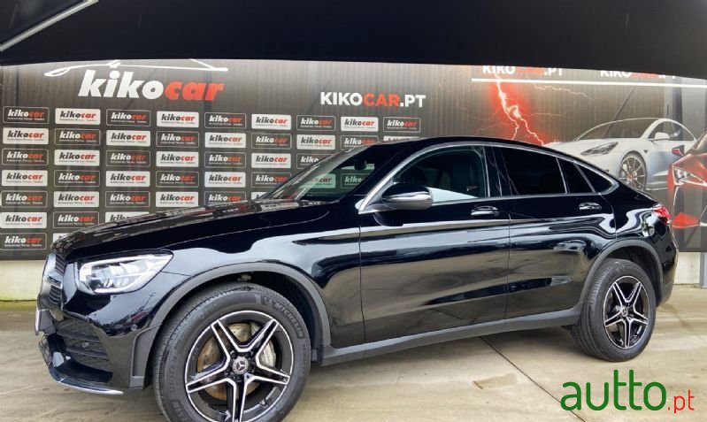 2022' Mercedes-Benz GLC 300 photo #4
