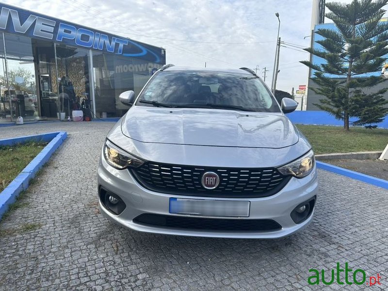 2019' Fiat Tipo Station Wagon photo #4