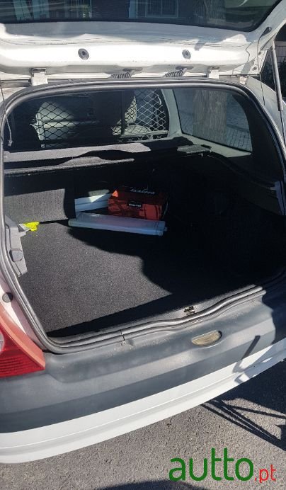 2004' Renault Clio photo #5