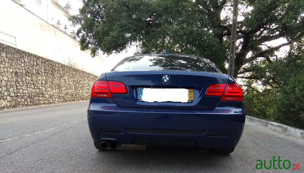 2008' BMW 320 photo #4